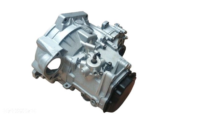 Skrzynia biegów LLL VW GOLF 2.0 TDI - 2