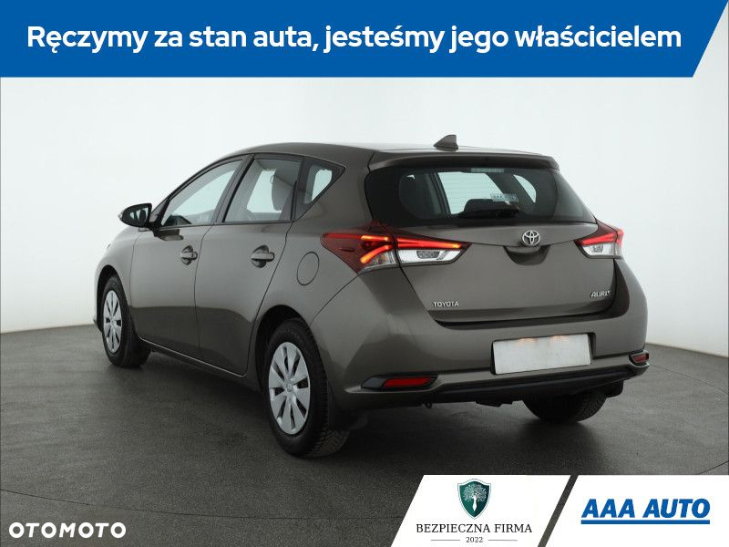 Toyota Auris - 5