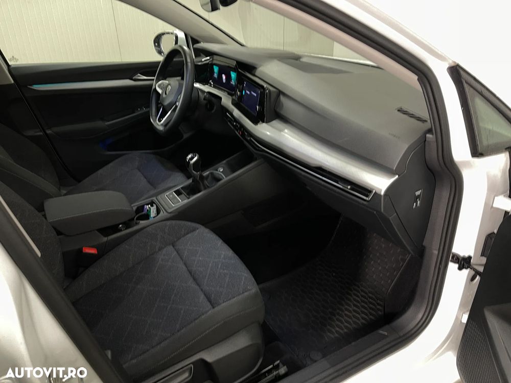 Volkswagen Golf 1.5 TSI ACT Life - 9