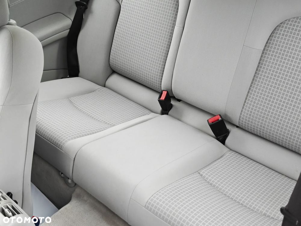 Mercedes-Benz Klasa C 180 Kompressor Sport Edition - 12