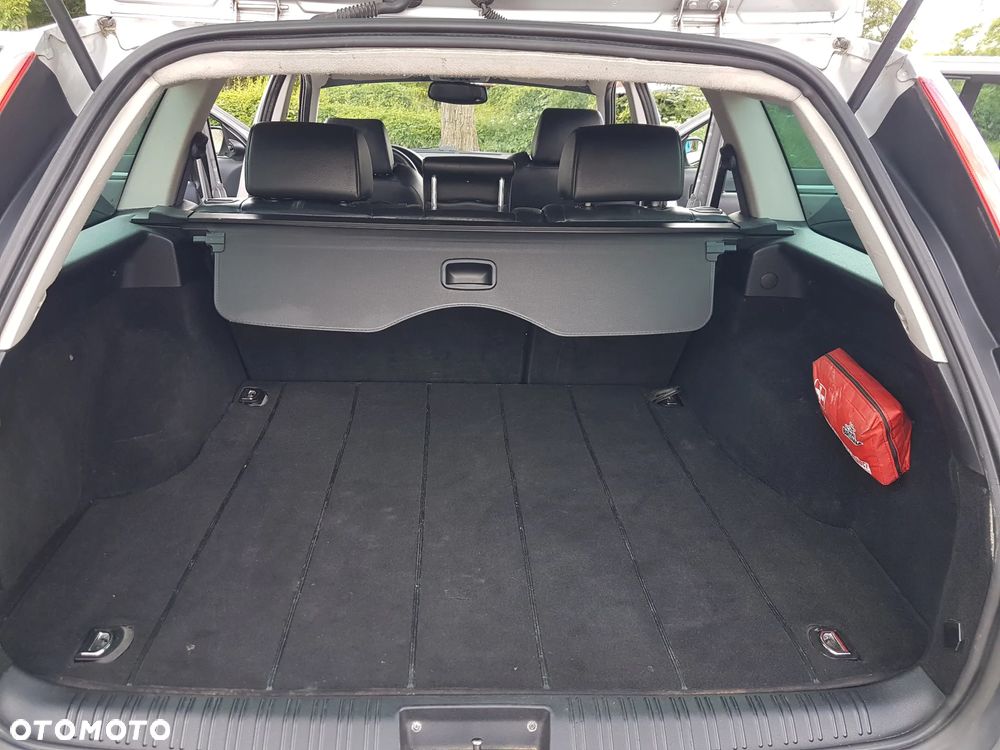 Ford Mondeo 3.0 V6 ST 220 - 19