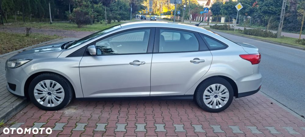 Ford Focus 1.6 Trend - 4