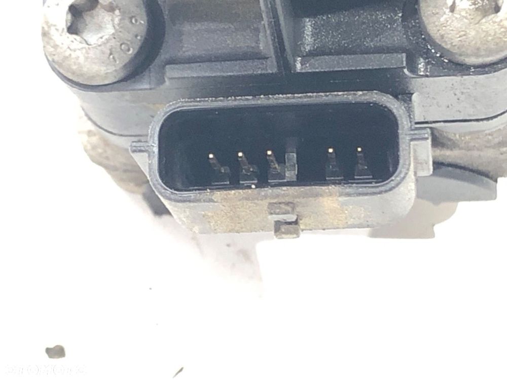 ZAWÓR EGR - 86.00 PLN - RENAULT KANGOO / GRAND KANGOO II (KW0/1_) 2008 - 2022 1.5 dCi 75 (KW07, - 3