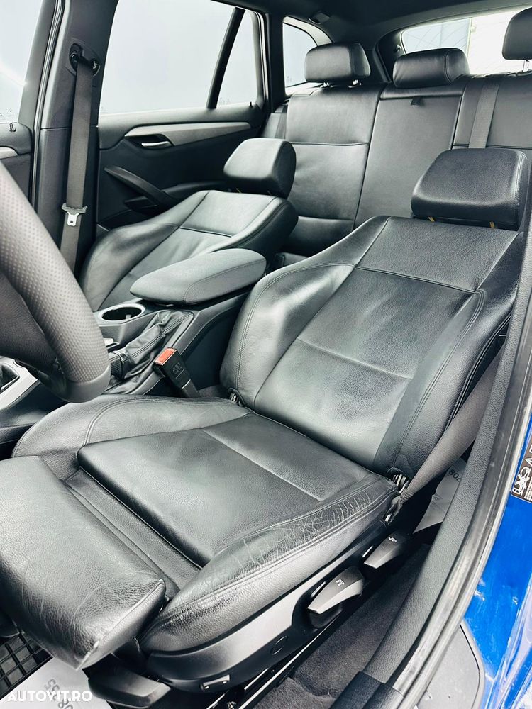 BMW X1 xDrive18d Sport Line - 30