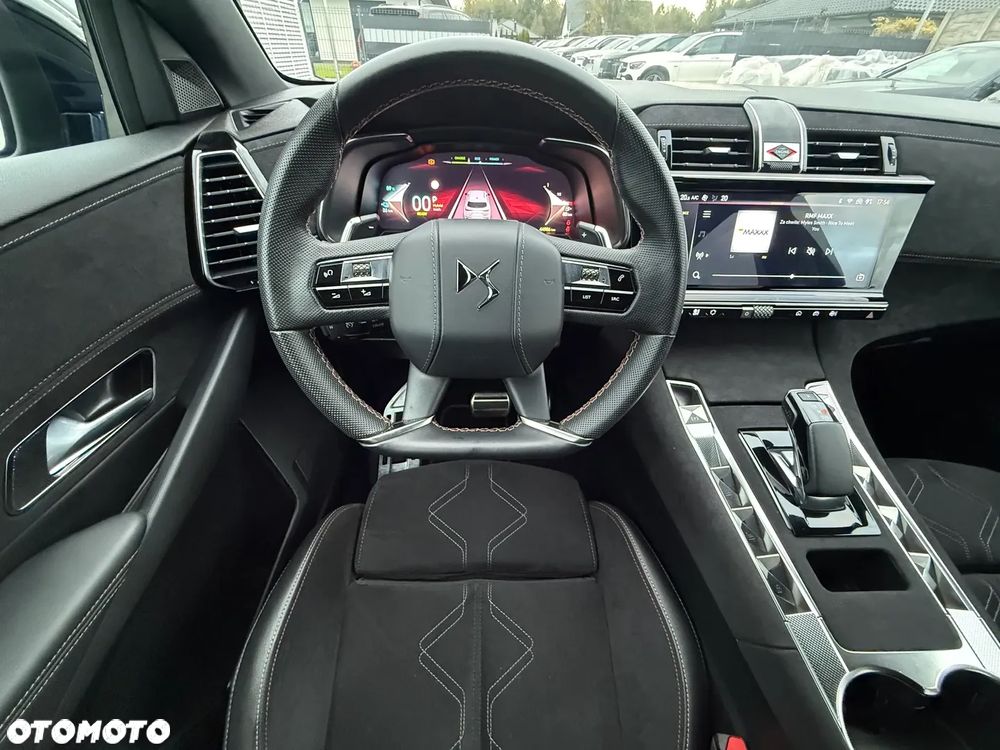 DS Automobiles DS 7 Crossback 1.6 E-Tense Performance Line + - 32