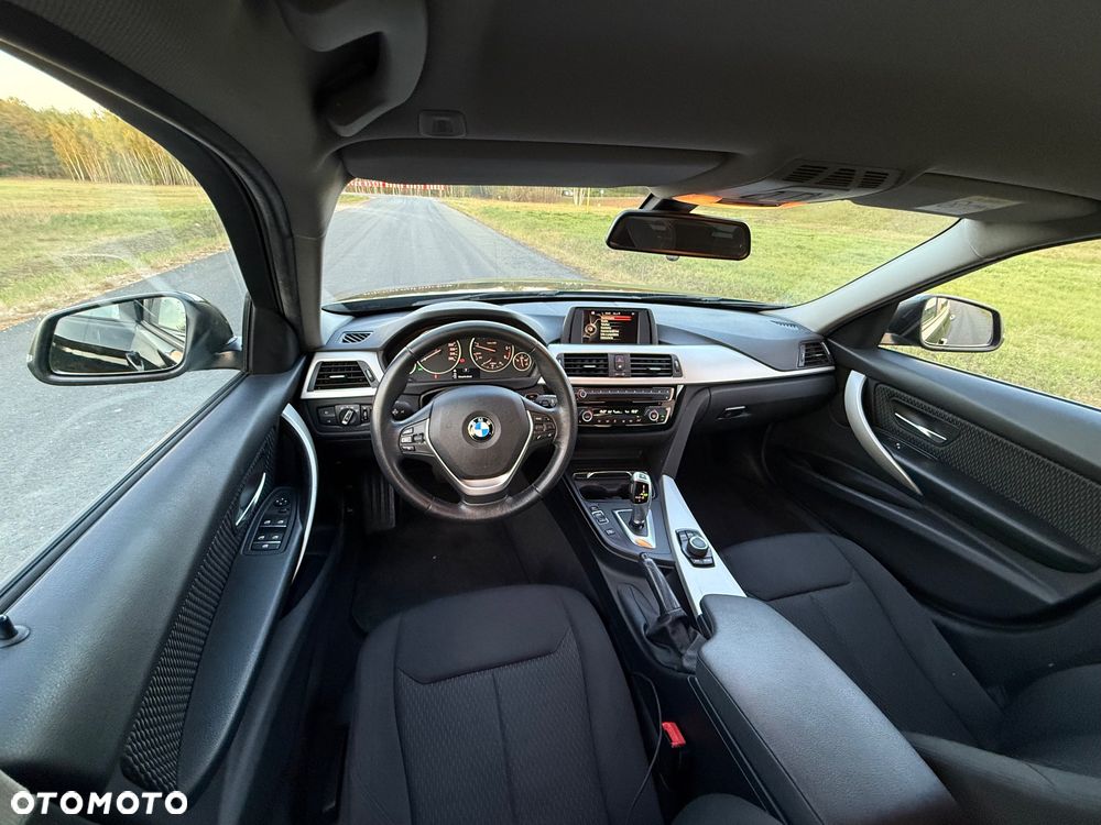 BMW Seria 3 318d Advantage - 20
