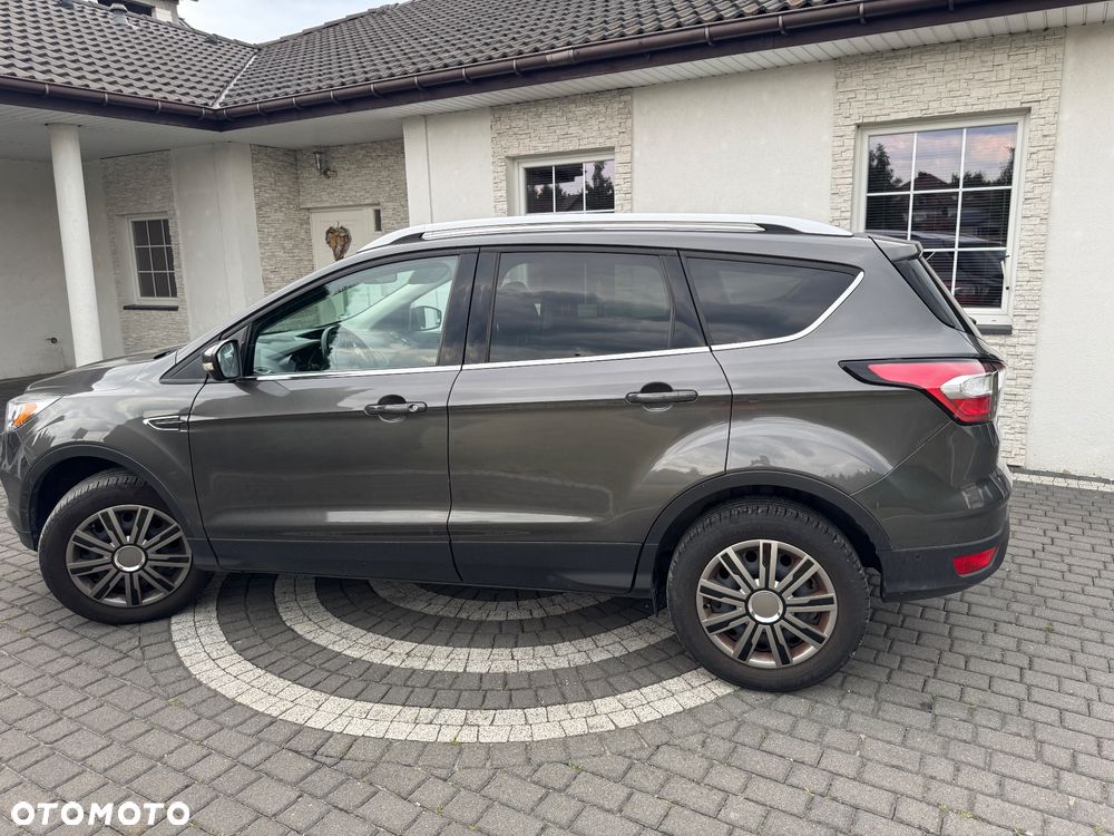 Ford Kuga 1.5 EcoBoost 2x4 Trend - 9