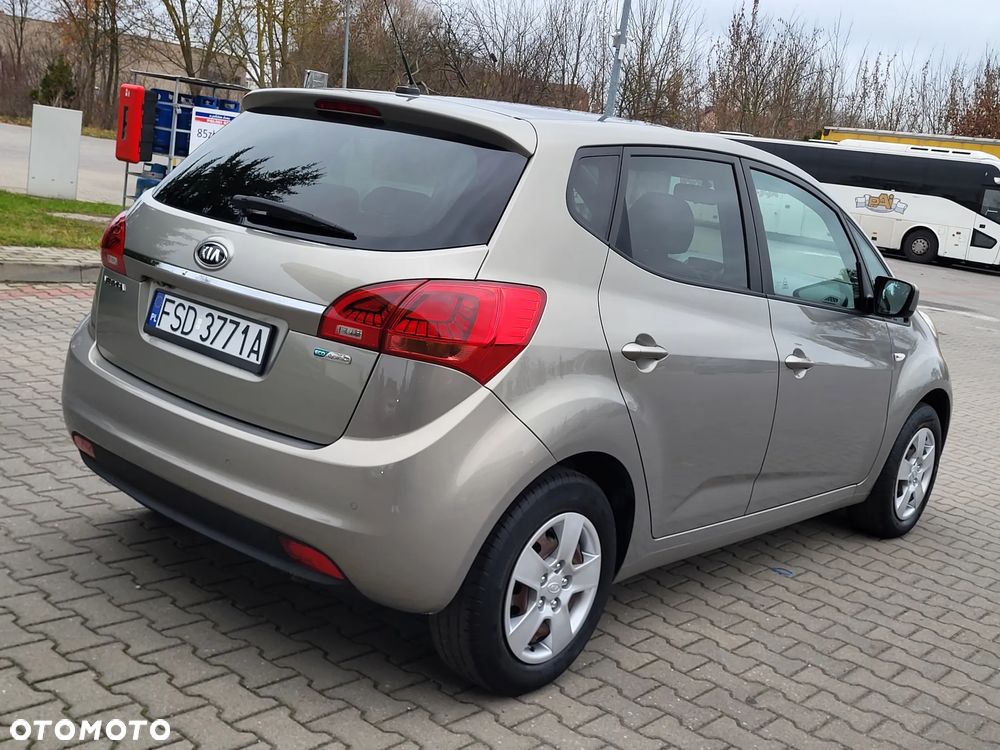 Kia Venga 1.4 CVVT Business Line - 8