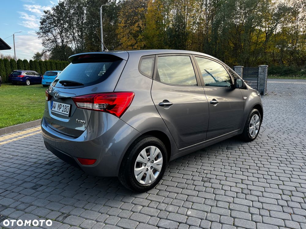 Hyundai ix20 - 3