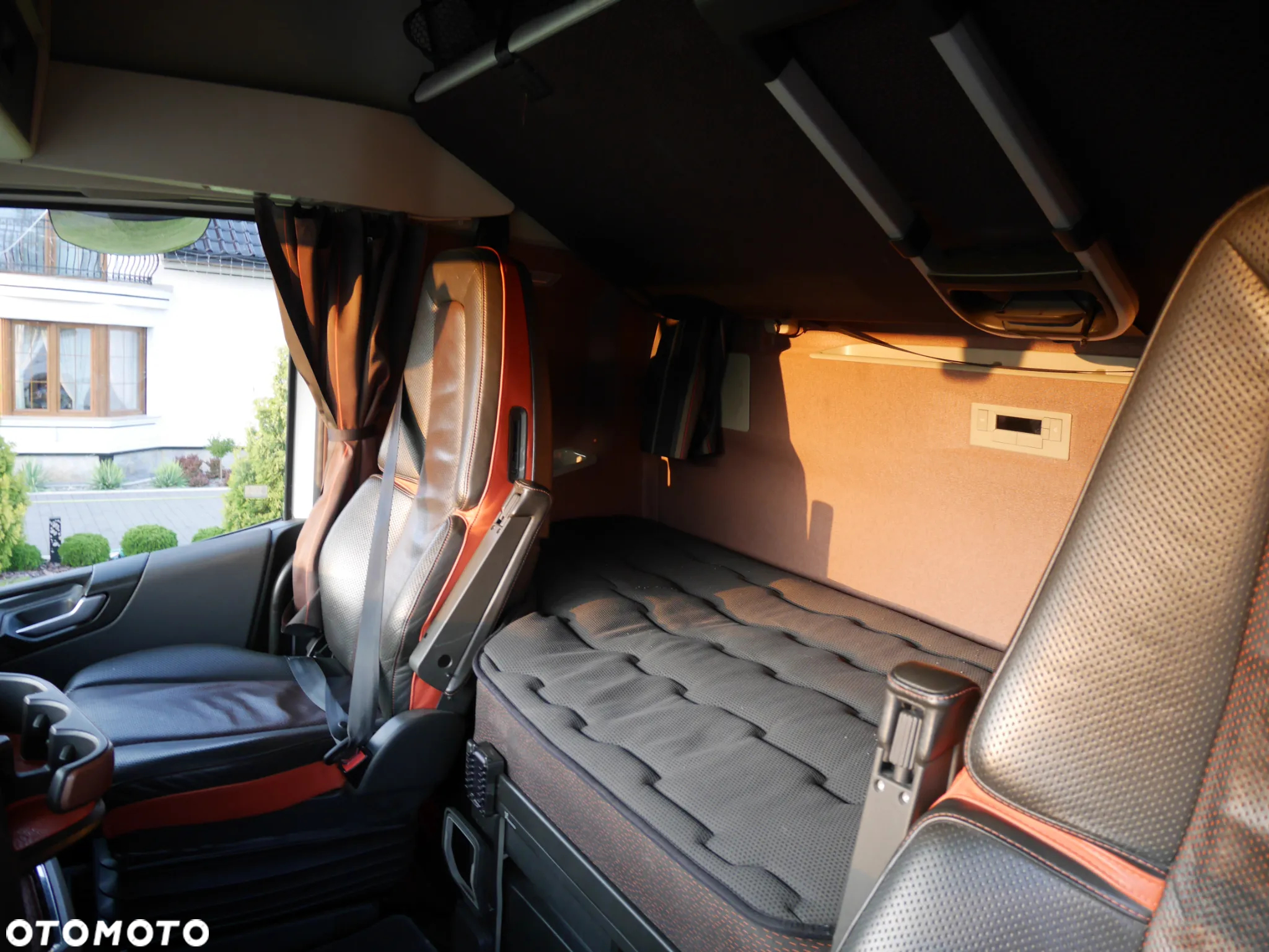 Volvo FH 16 750 KM/ XXL / FULL OPCJA/ STANDARD/ EURO-6 - 15