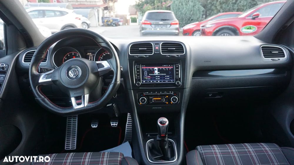 Volkswagen Golf 2.0 GTI - 15