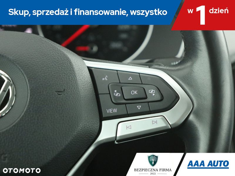 Volkswagen Passat - 17