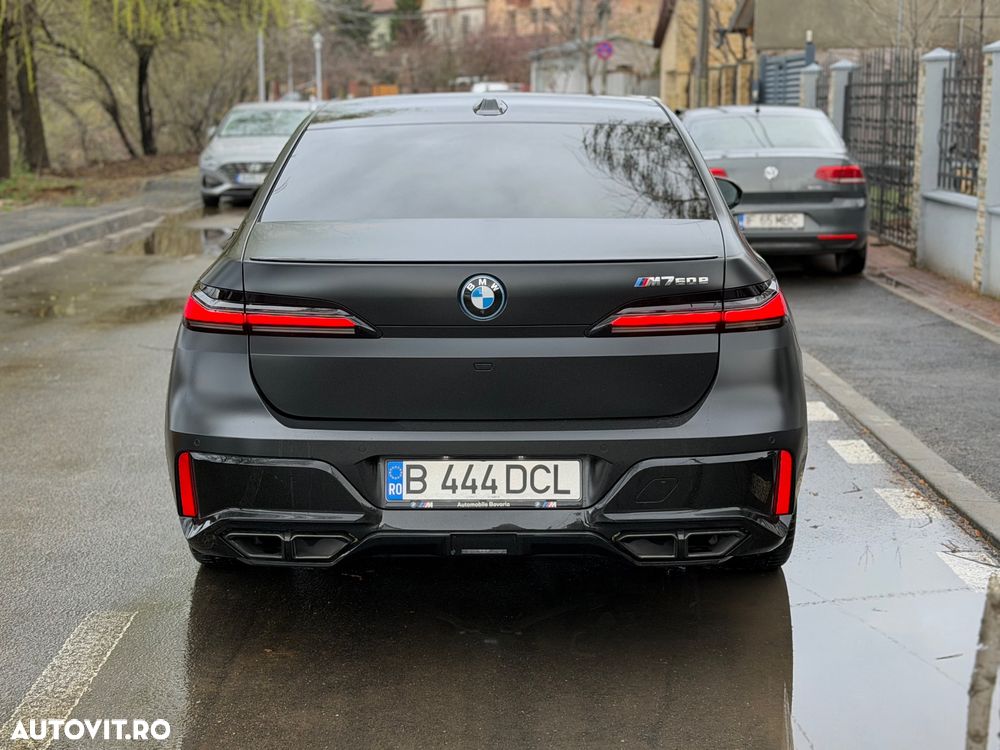 BMW M7 M760e xDrive - 2