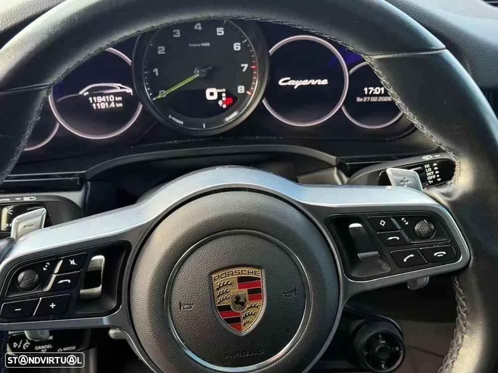 Porsche Cayenne Coupé E-Hybrid - 9