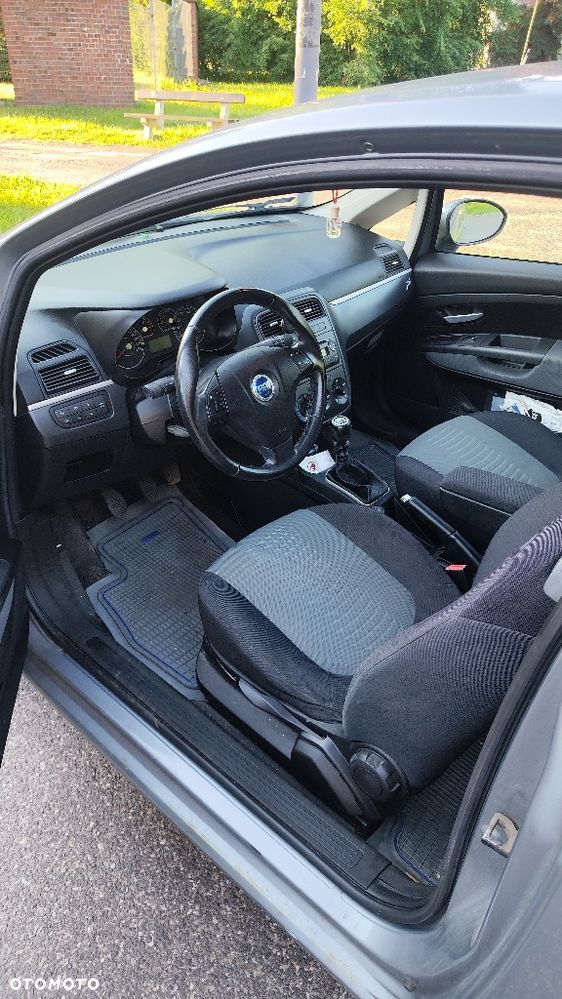 Fiat Grande Punto - 6