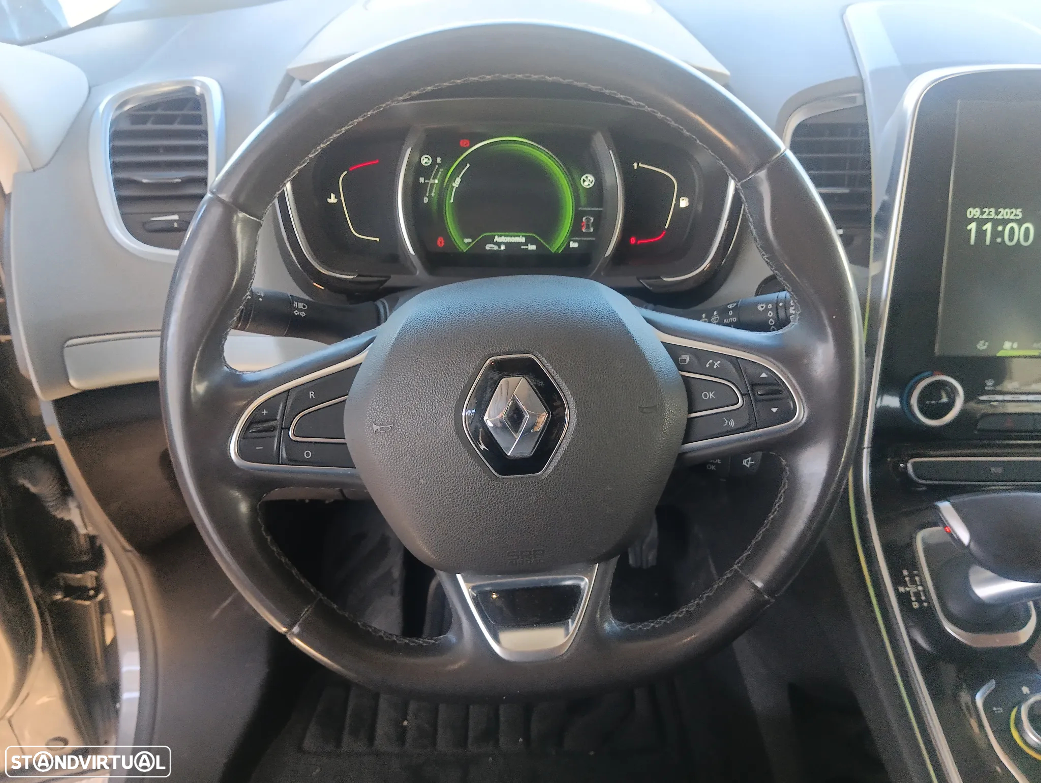 Renault Espace 1.6 dCi Initiale Paris EDC - 10
