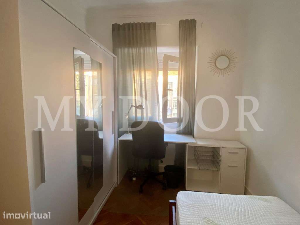 Arrenda-se QUARTO - Vila de Moscavide - junto à Universidade IADE -... - Grande imagem: 3/22