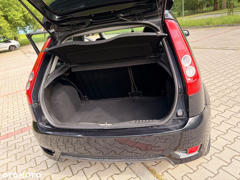 Ford Fiesta 1.4 Ghia - 7