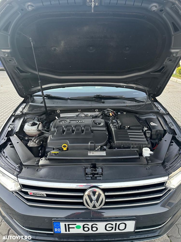 Volkswagen Passat 2.0 TDI Highline - 9
