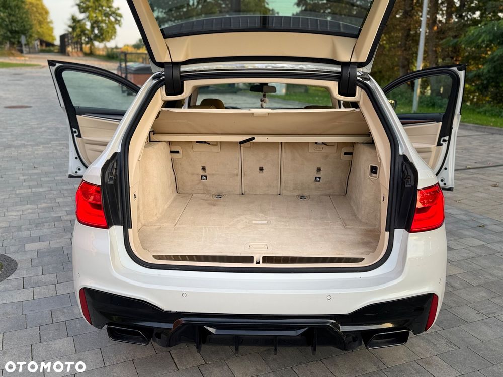 BMW Seria 5 520d M Sport - 40