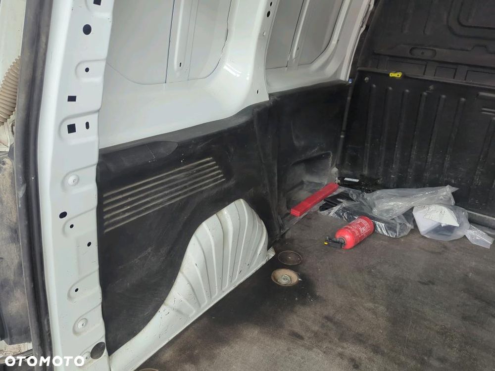 Toyota Proace City Furgon - 17