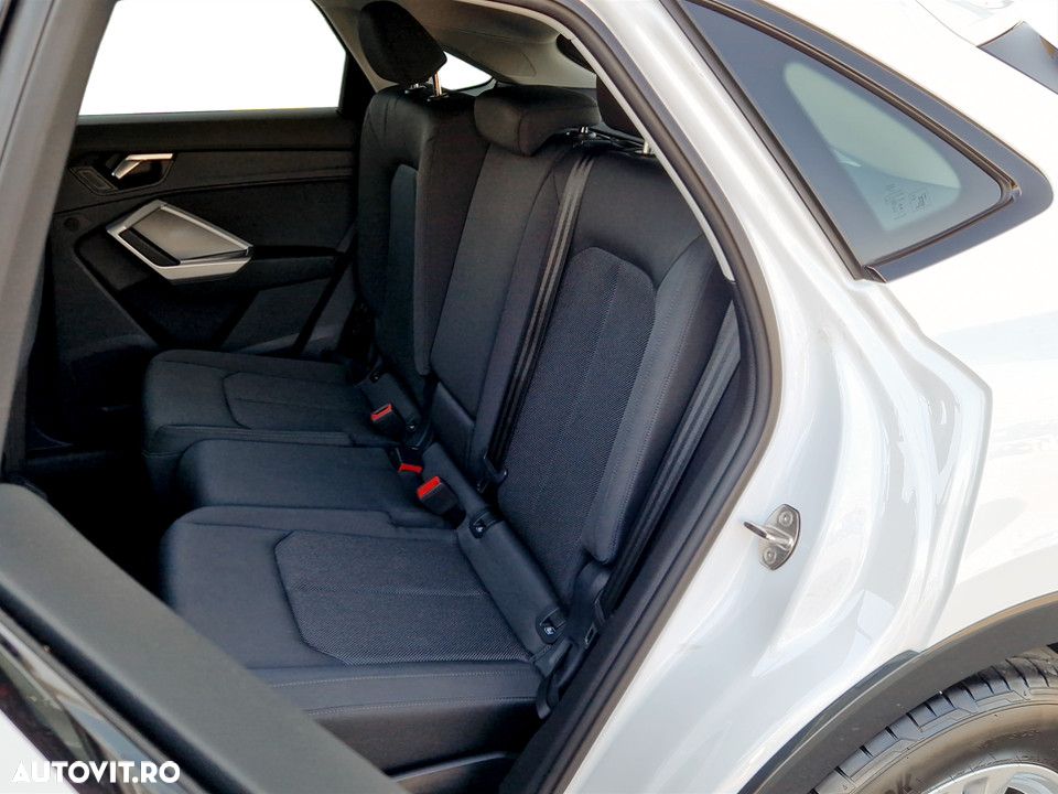 Audi Q3 35 TFSI S tronic - 16