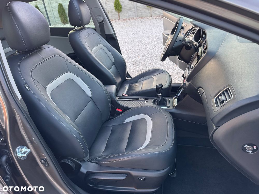Kia Ceed 1.6 GDI Platinum Edition - 34