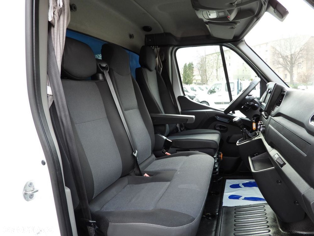 Renault MASTER PLANDEKA 10 PALET TEMPOMAT NAWIGACJA LEDY PNEUMATYKA KLIMATYZACJA  165KM - 38