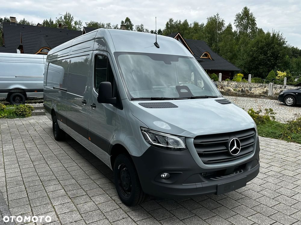 Mercedes-Benz Sprinter - 5