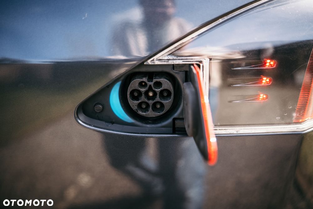 Tesla Model S Long Range Plus - 17