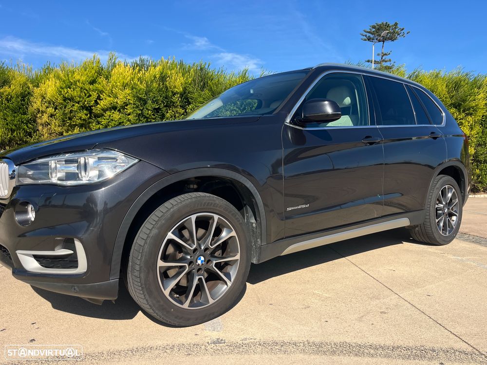 BMW X5 25 d sDrive Comfort 7L - 1