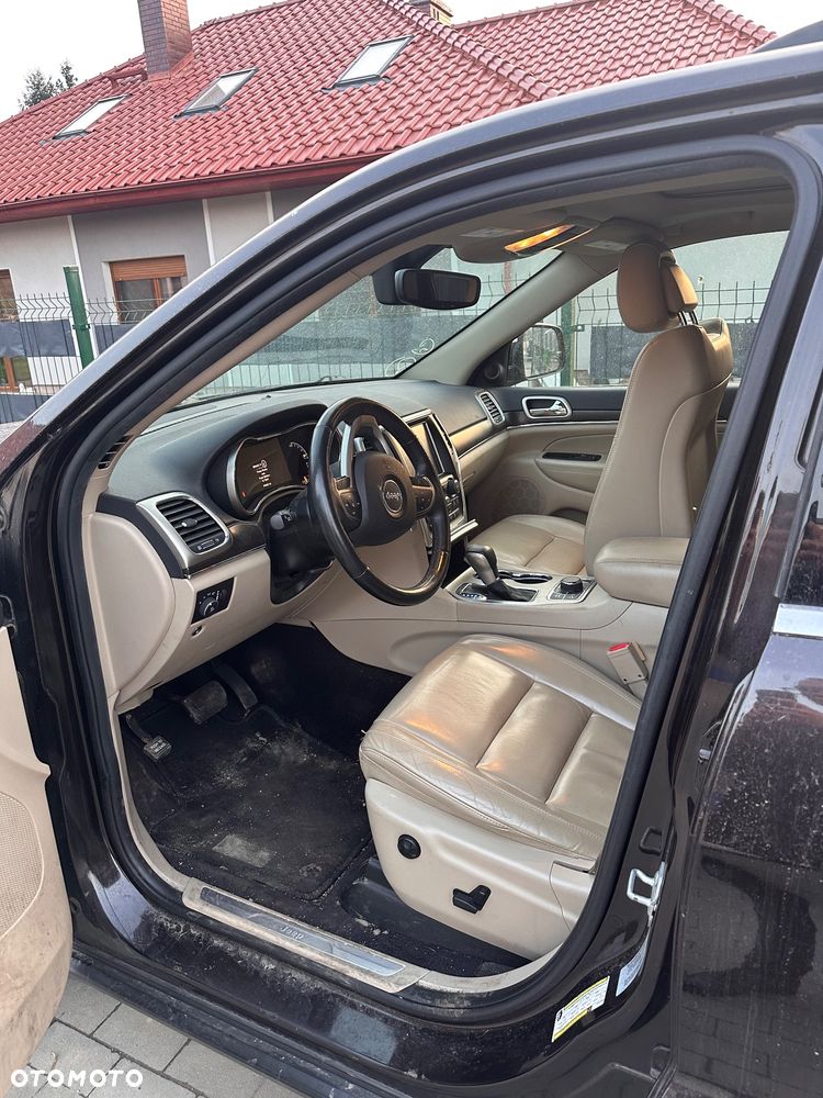Jeep Grand Cherokee - 9