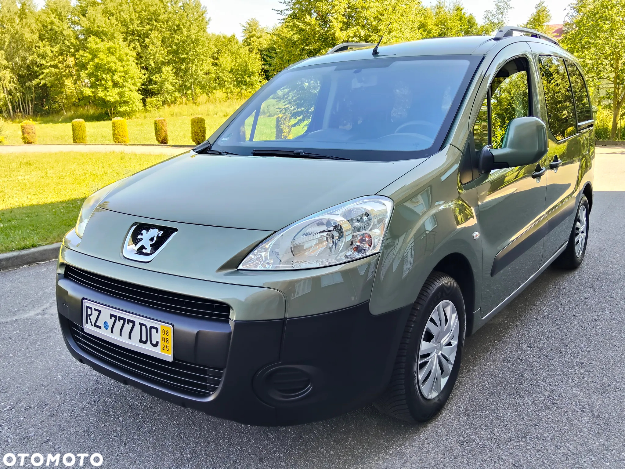 Peugeot Partner Tepee 90 Family - 10