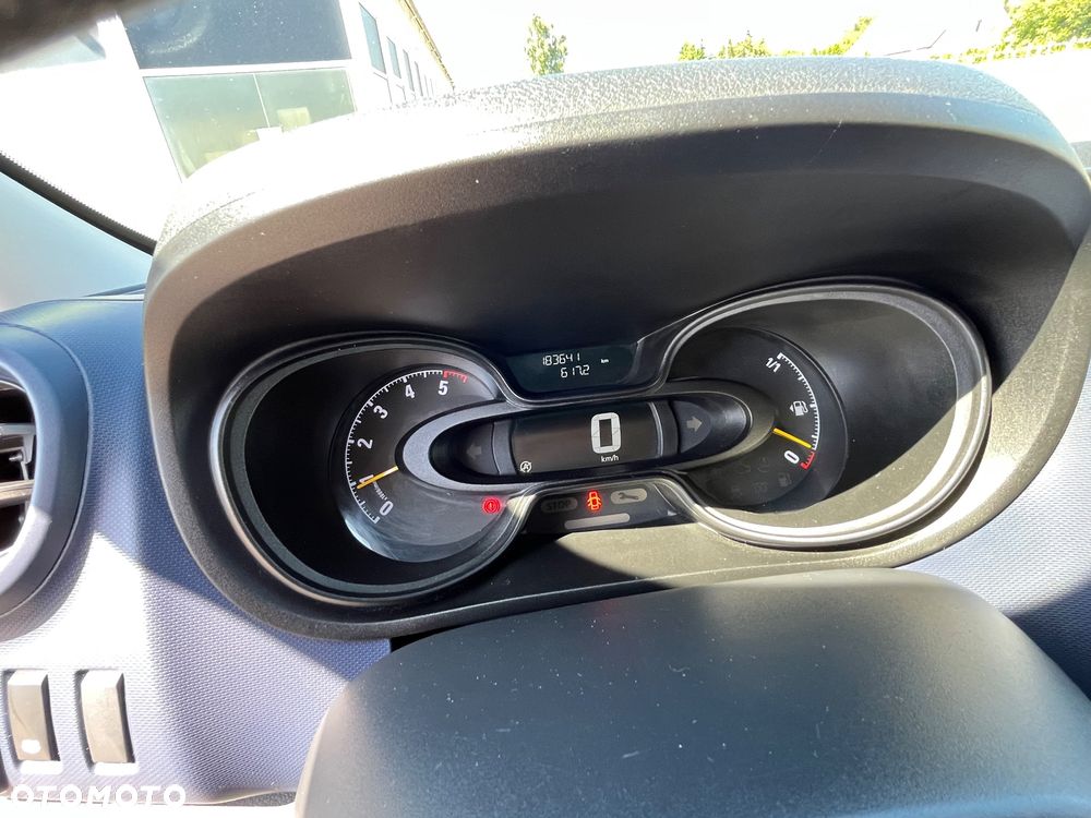 Opel Vivaro - 21