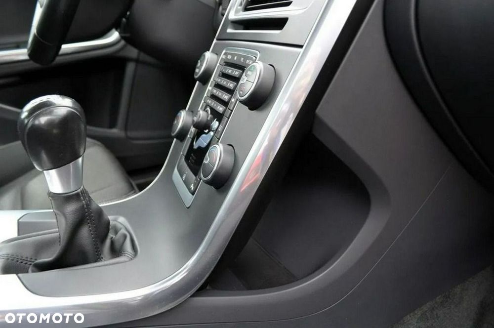 Volvo S60 T3 Kinetic - 32