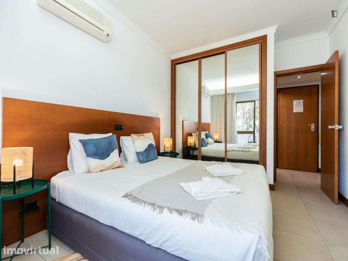 Apartamento com 1 quartos - localizado em Quarteira - Grande imagem: 3/23