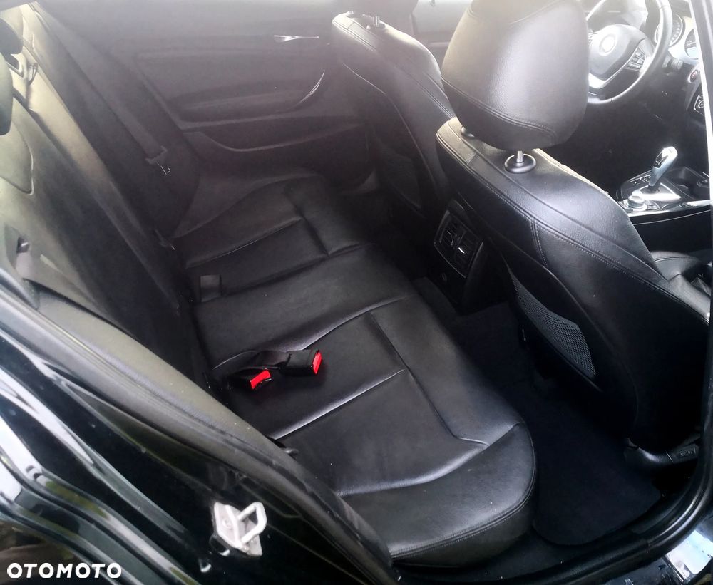 BMW Seria 1 120d Sport-Aut Sport Line - 24