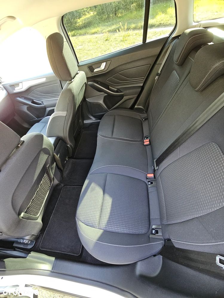 Ford Focus 1.5 EcoBlue Start-Stopp-System COOL&CONNECT - 10