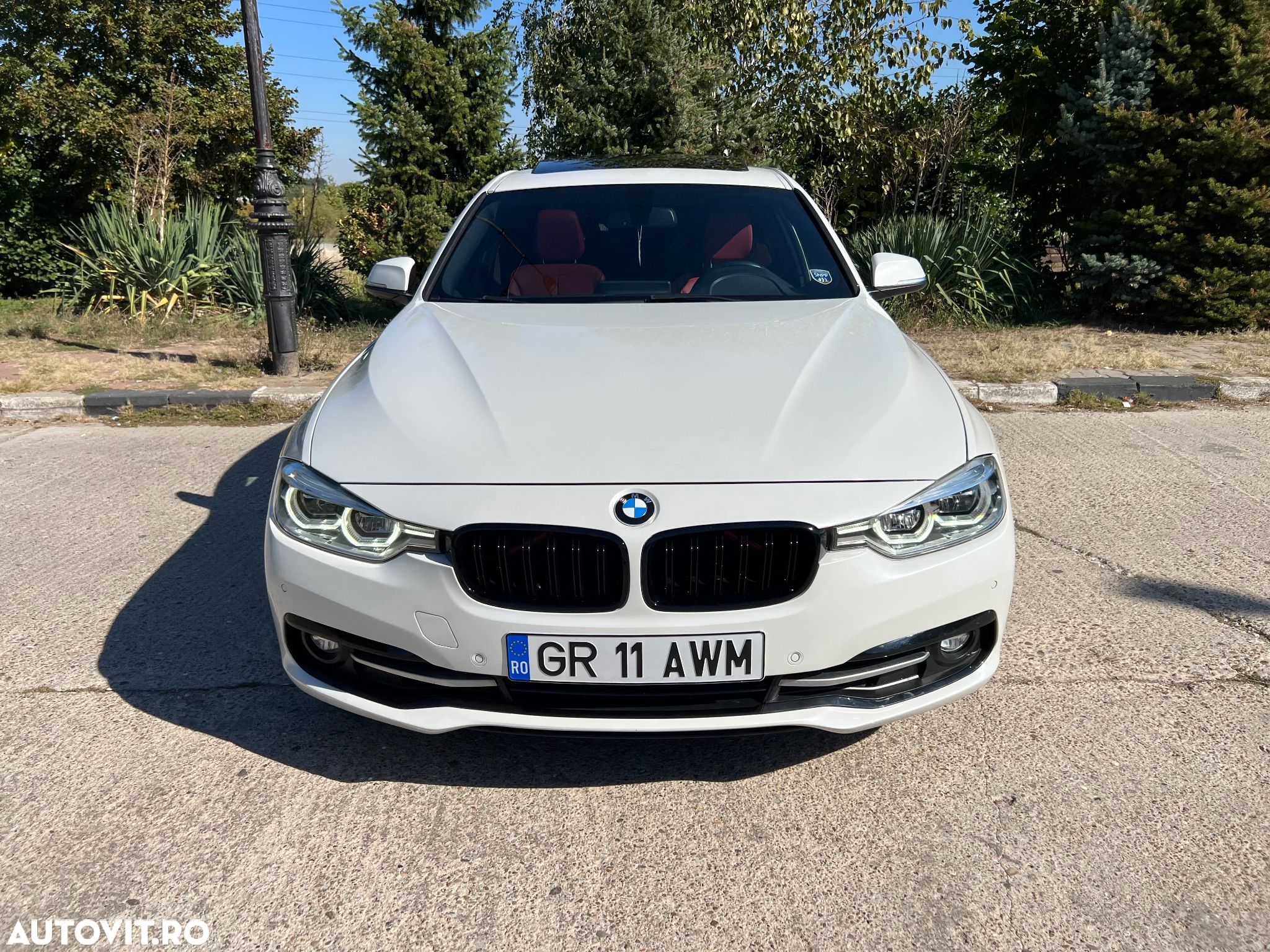 BMW Seria 3 330i Touring Aut. Sport Line - 1