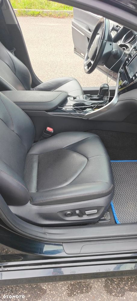 Toyota Camry 2.5 Hybrid Comfort CVT - 20