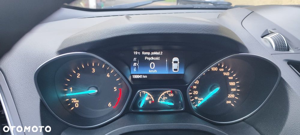 Ford Kuga - 7