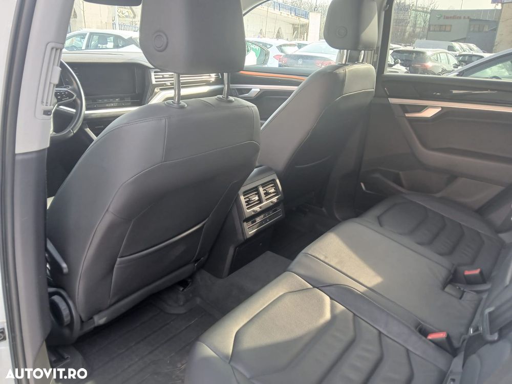Volkswagen Touareg V6 TSI Elegance - 11