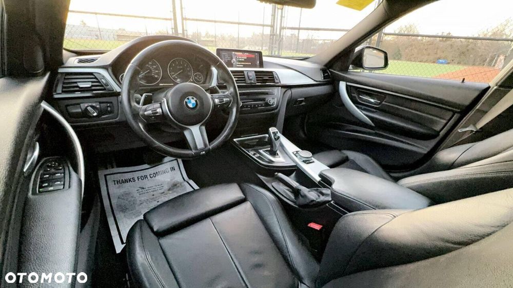 BMW Seria 3 335i Sport-Aut Sport Line - 11
