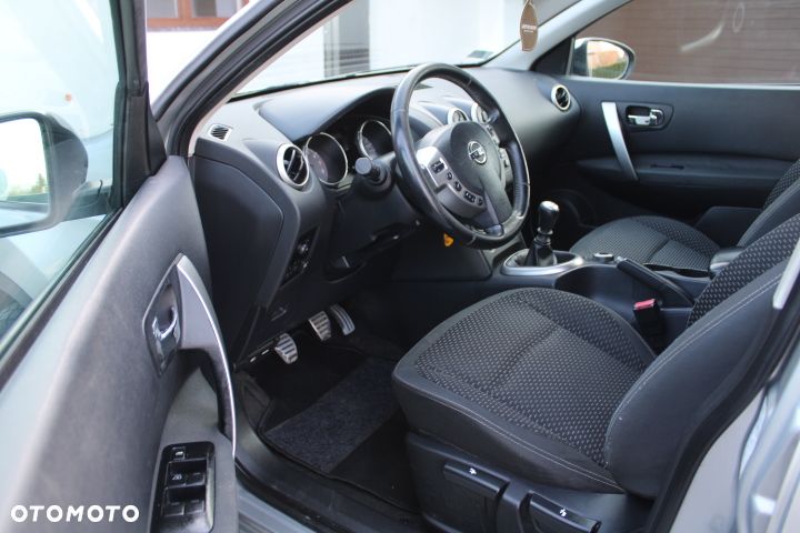 Nissan Qashqai 2.0 4x4 Tekna - 16