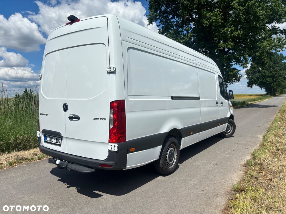 Mercedes-Benz Sprinter - 3