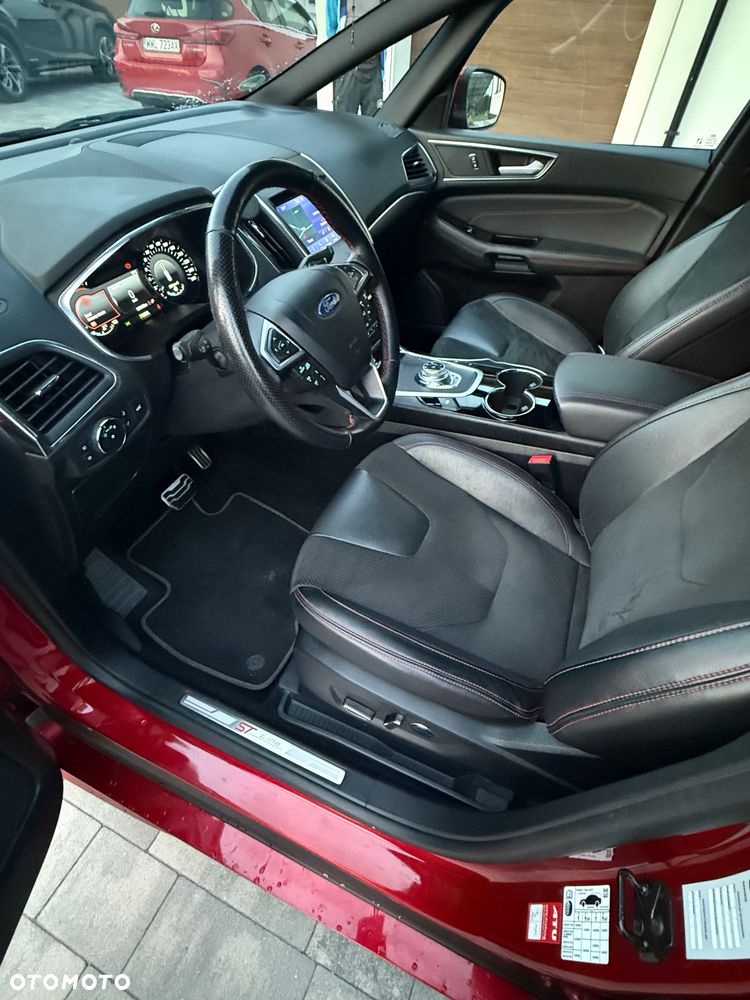 Ford S-Max - 11