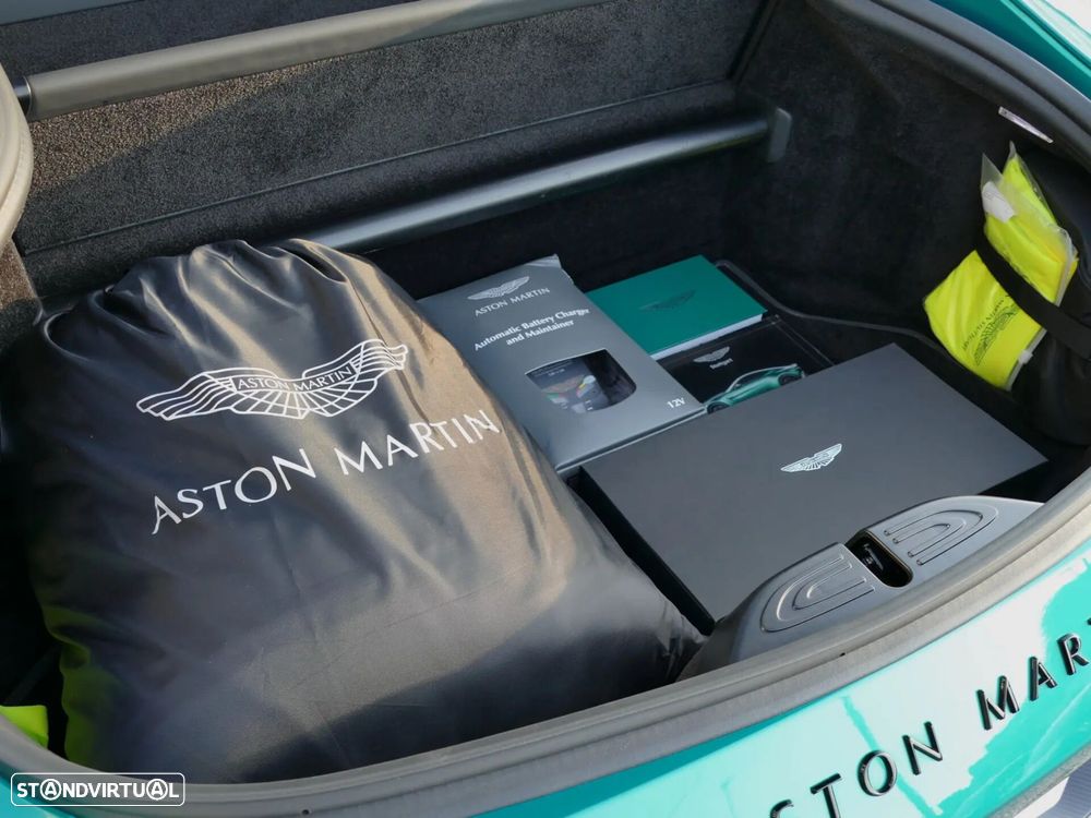 Aston Martin Vantage Coupe V8 - 24