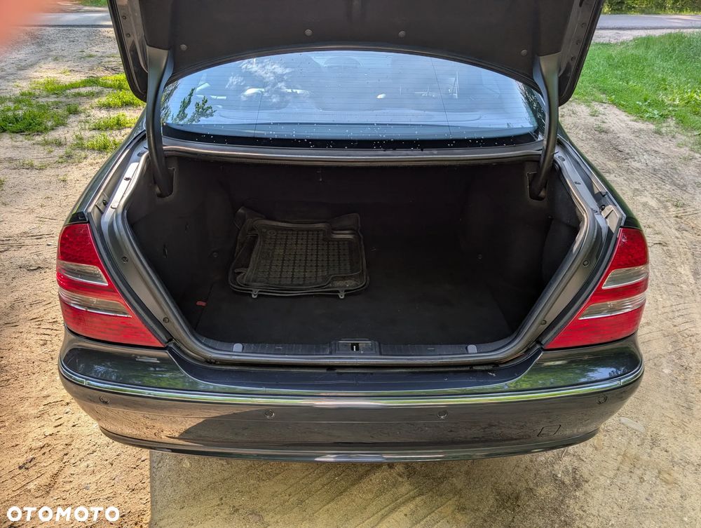 Mercedes-Benz Klasa E 320 CDI Avantgarde - 13