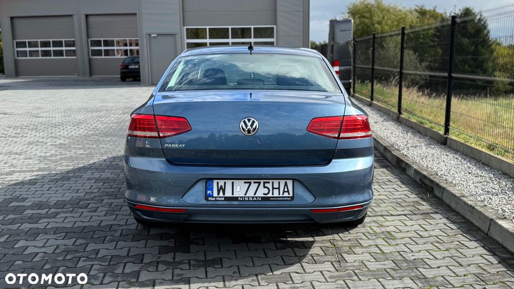 Volkswagen Passat - 7