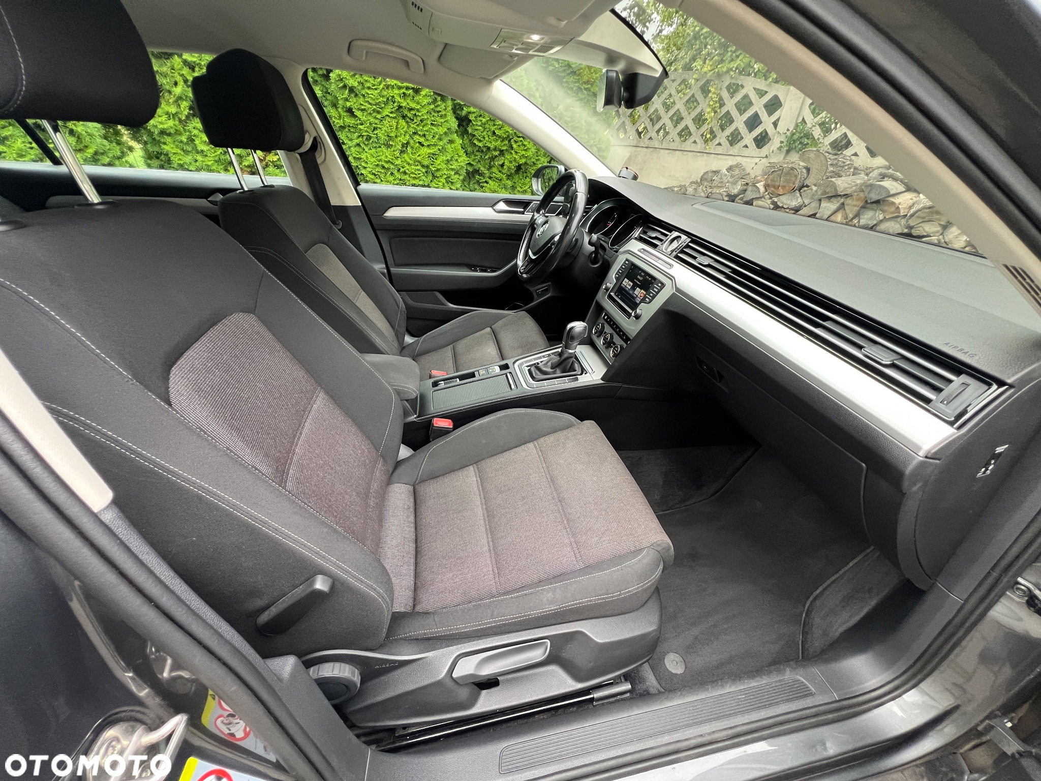 Volkswagen Passat - 13